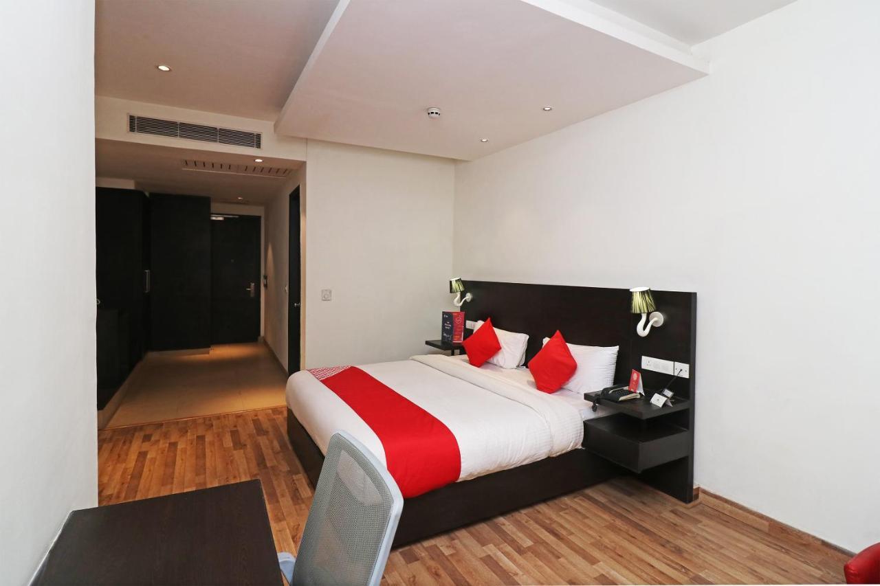 Capital O 19296 Joy Inn & Suites Bhiwadi Esterno foto
