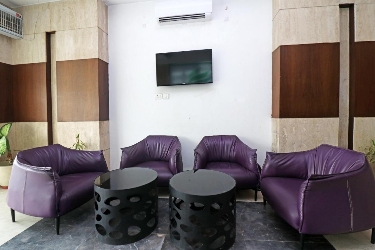 Capital O 19296 Joy Inn & Suites Bhiwadi Esterno foto
