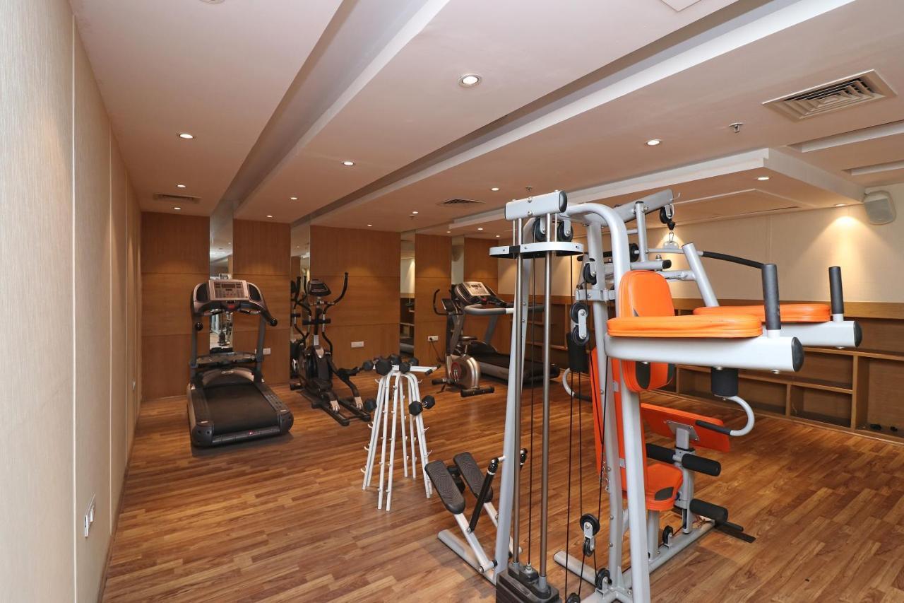 Capital O 19296 Joy Inn & Suites Bhiwadi Esterno foto